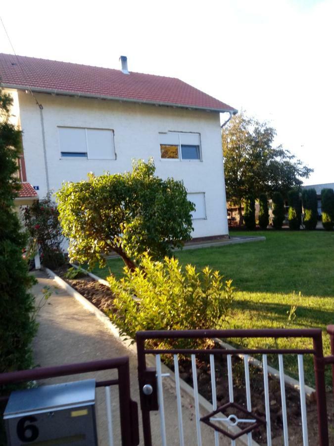 Appartamento Maja Velika Gorica Esterno foto